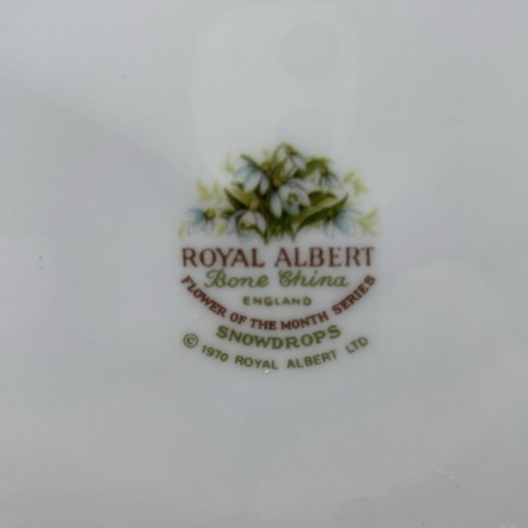 Royal Albert January Salad Plate - Picture 4 of 5